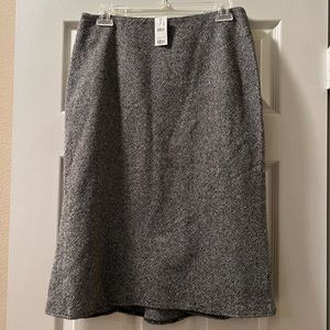 The Limited Wool blend Back Pleated skirt